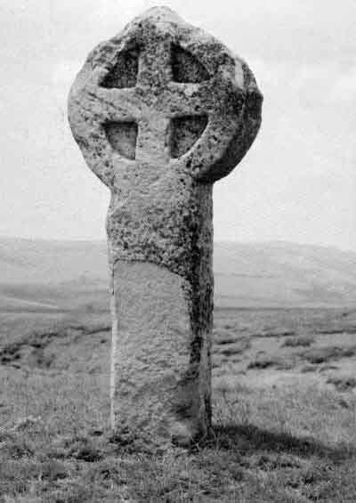 Старый болгарский крест, по-видимому в духе богомильской традиции.